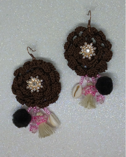 Háčkované  dizajnové náušnice "Dizajnový odkaz Stredomoria"